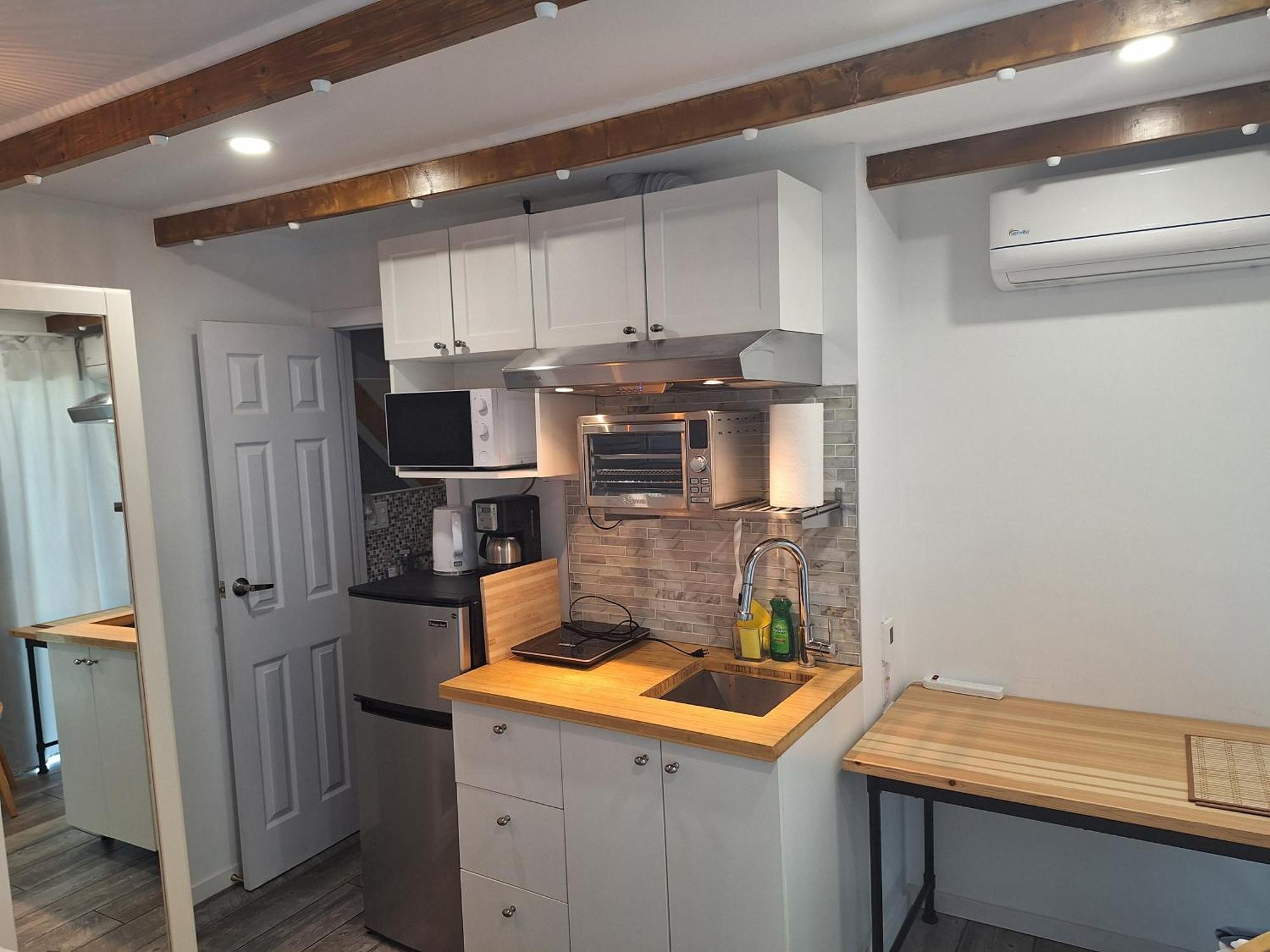 Well Equipped Studio For Non-Smoking Guests Only Citq Зo9467 Longueuil Eksteriør billede